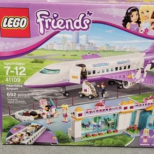 Lego friends Heartlake Airport